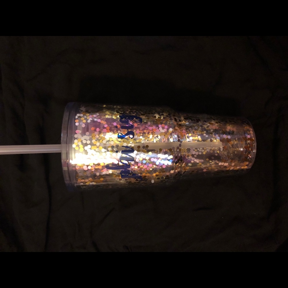 Phi sigma sigma tumbler bottle